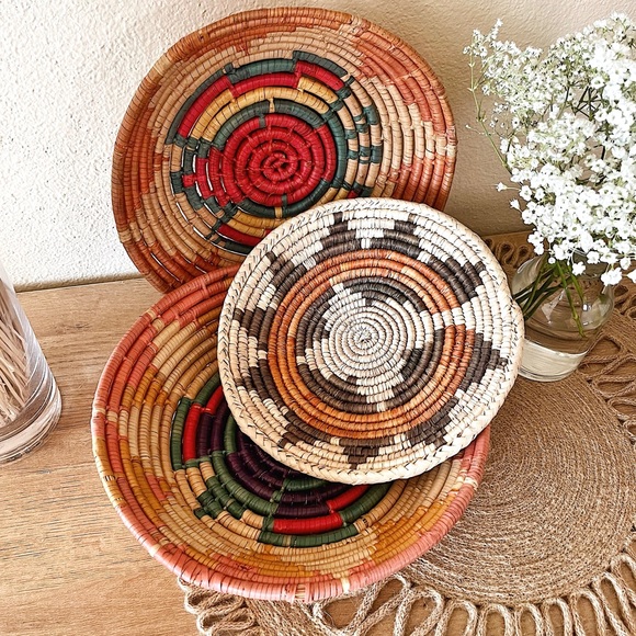 Vintage Other - HP • Set of 3 Colorful Woven Vintage Baskets